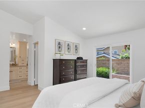 22 Yorktown, Irvine CA 92620