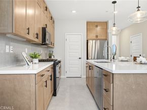 1341 Roots Way, Rancho Mission Viejo CA 92694