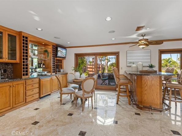 6421 E Bixby Hill Road, Long Beach CA 90807