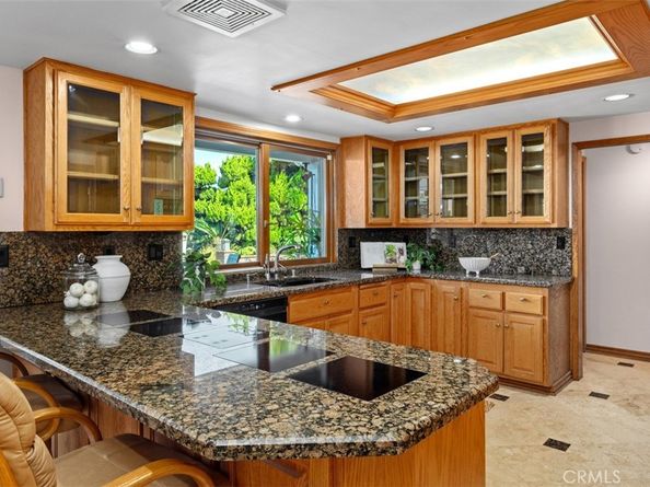 6421 E Bixby Hill Road, Long Beach CA 90807