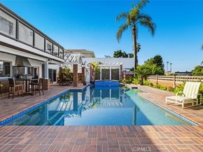 6421 E Bixby Hill Road, Long Beach CA 90815