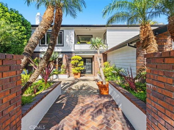 6421 E Bixby Hill Road, Long Beach CA 90815