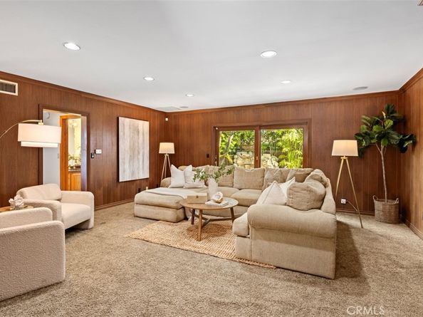 6421 E Bixby Hill Road, Long Beach CA 90807