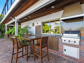 6421 E Bixby Hill Road, Long Beach CA 90807