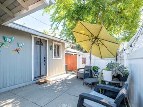128 N Ivy Avenue, Monrovia CA 91016