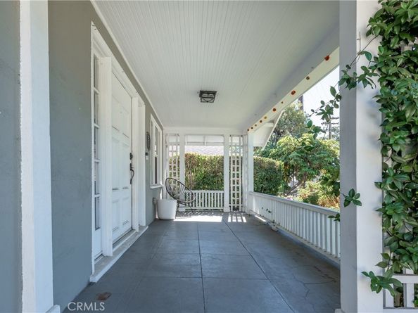 128 N Ivy Avenue, Monrovia CA 91016