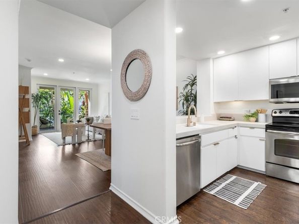 2233 Martin 216, Irvine CA 92612