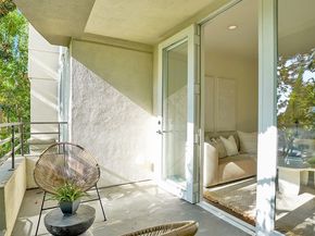 2233 Martin 216, Irvine CA 92612