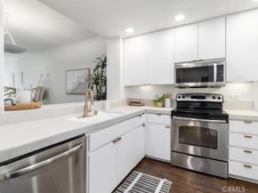 2233 Martin 216, Irvine CA 92612