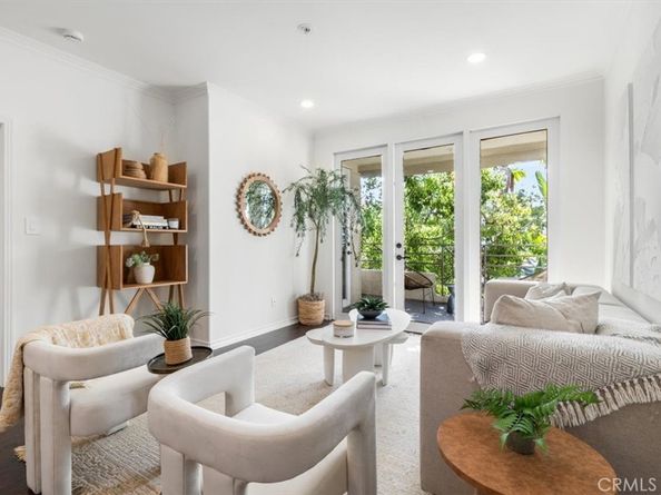 2233 Martin 216, Irvine CA 92612