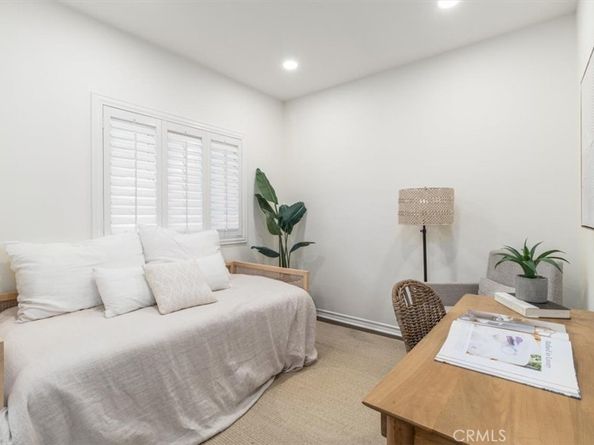 2233 Martin 216, Irvine CA 92612