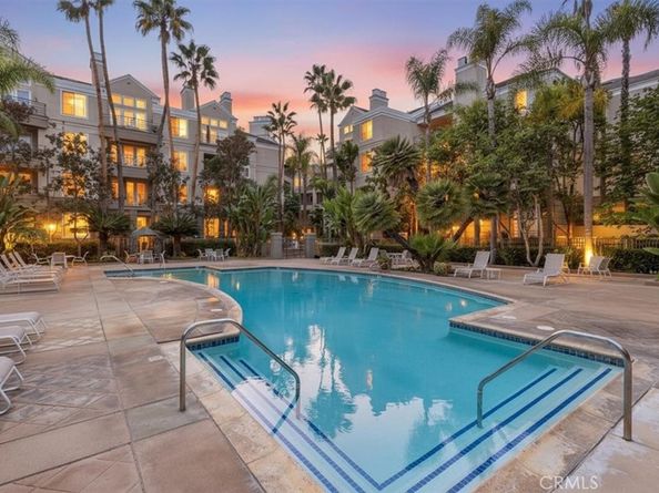 2233 Martin 216, Irvine CA 92612