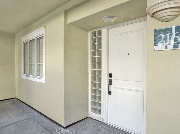 2233 Martin 216, Irvine CA 92612