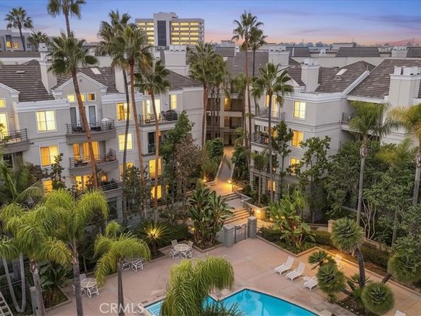 2233 Martin 216, Irvine CA 92612