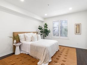 2233 Martin 216, Irvine CA 92612