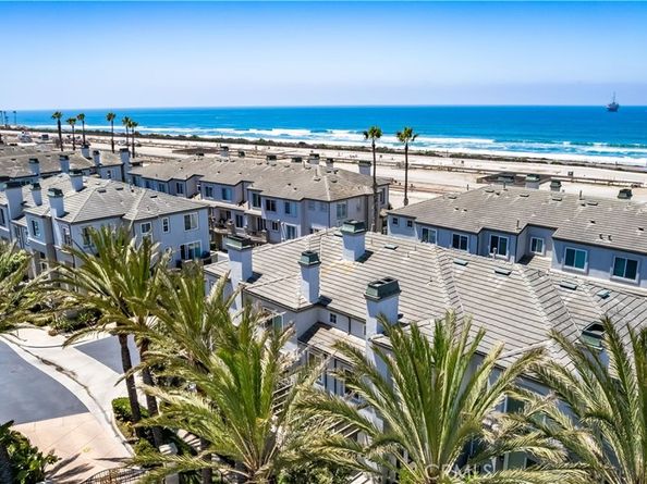 6251 Surfpoint Cir, Huntington Beach CA 92648