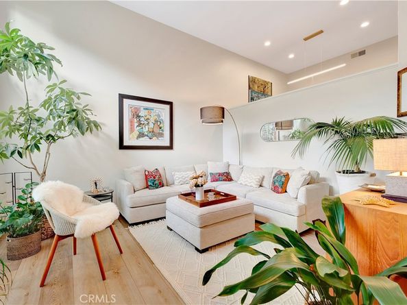 6251 Surfpoint Cir, Huntington Beach CA 92648