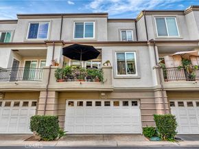 6251 Surfpoint Cir, Huntington Beach CA 92648