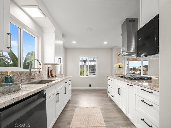 638 N Buttonwood, Anaheim CA 92805