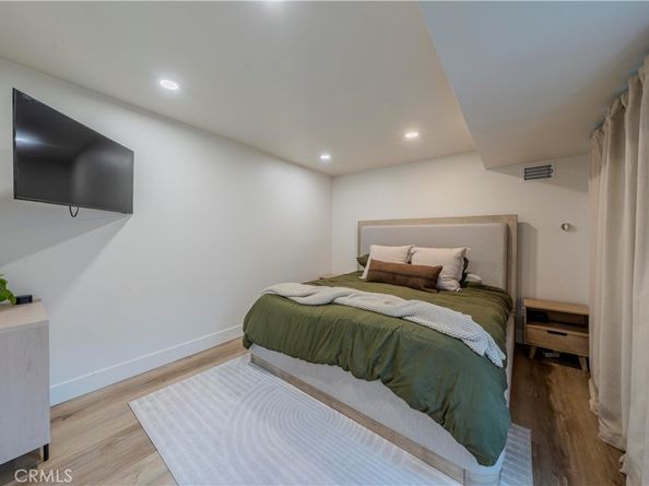 135 Morristown, Costa Mesa CA 92626