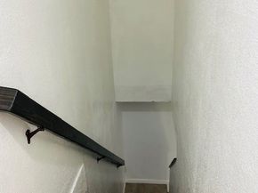 7304 Balboa Boulevard C, Van Nuys CA 91406