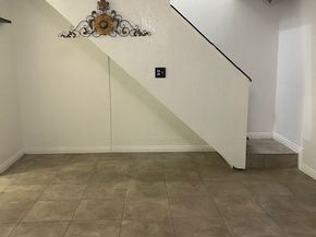 7304 Balboa Boulevard C, Van Nuys CA 91406