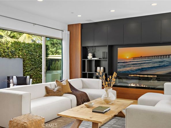 51 Fenway, Irvine CA 92620