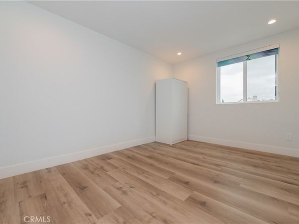 5652 La Mirada Avenue, Los Angeles CA 90038