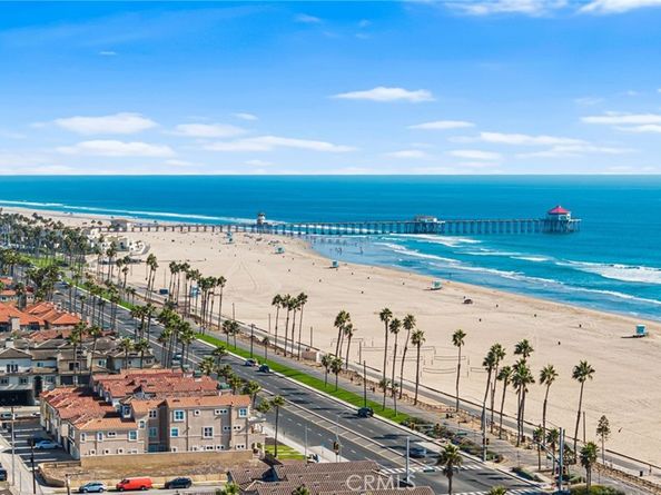 304 Goldenwest Street, Huntington Beach CA 92648