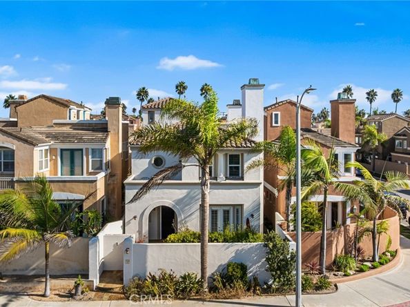 304 Goldenwest Street, Huntington Beach CA 92648