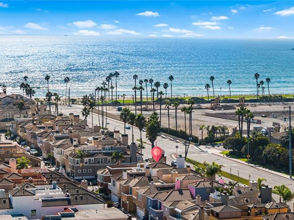 304 Goldenwest Street, Huntington Beach CA 92648