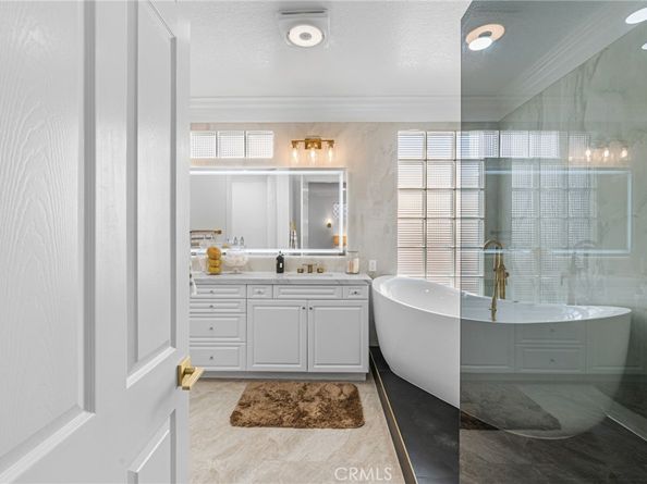 304 Goldenwest Street, Huntington Beach CA 92648