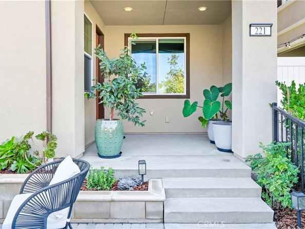 221 Gallop Court, Rancho Mission Viejo CA 92694