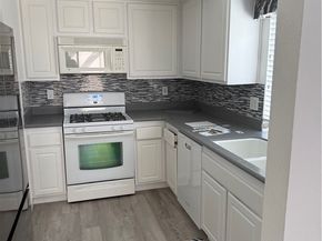 8565 Trinity 824D, Huntington Beach CA 92646