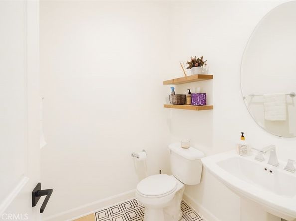 279 Barnes, Tustin CA 92782