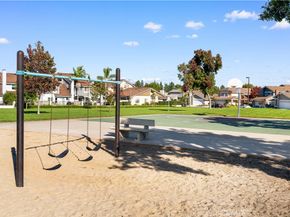 37 Rockwood, Irvine CA 92614