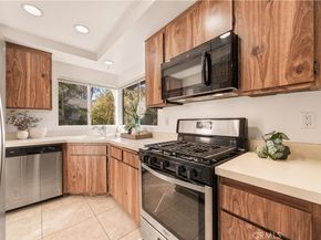 37 Rockwood, Irvine CA 92614