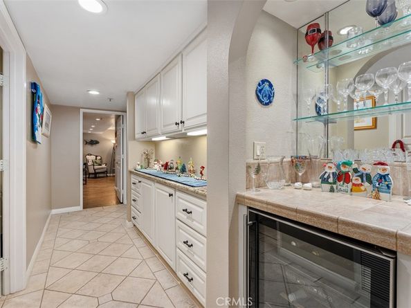 16255 Pacific Circle 204, Huntington Beach CA 92649