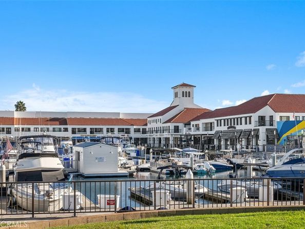 16255 Pacific Circle 204, Huntington Beach CA 92649