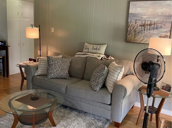 13160 Nassau Drive 211H, Seal Beach CA 90740