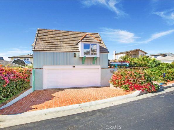 98 S La Senda Dr, Laguna Beach CA 92651