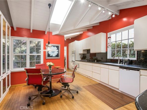 98 S La Senda Dr, Laguna Beach CA 92651