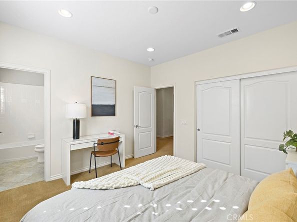 21 Paperbark, Irvine CA 92620