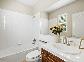 21 Paperbark, Irvine CA 92620