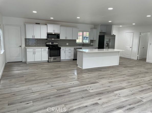 12472 Woodlawn Avenue, Tustin CA 92780