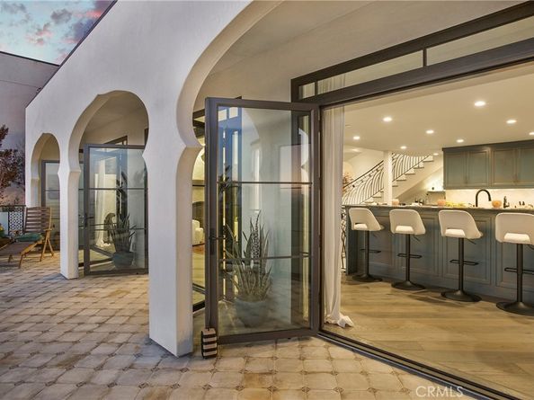 825 Coast View, Laguna Beach CA 92651