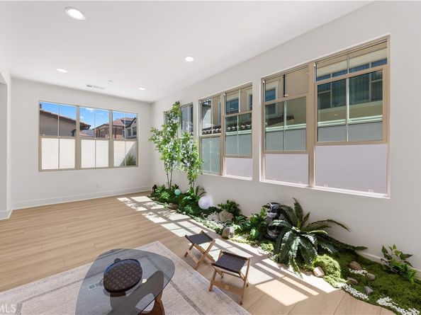 168 Somera, Irvine CA 92602