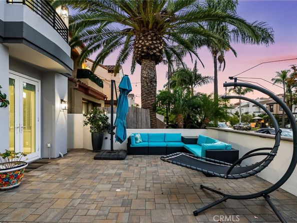 620 22nd, Huntington Beach CA 92648