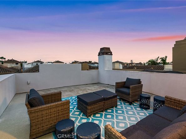 620 22nd, Huntington Beach CA 92648