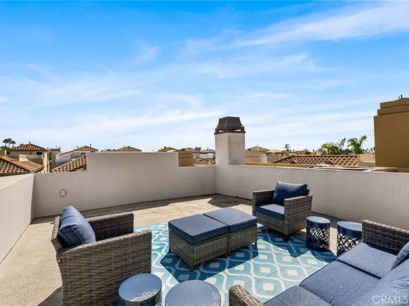 620 22nd, Huntington Beach CA 92648